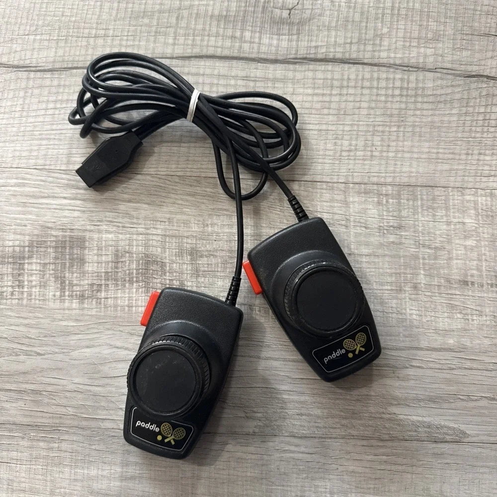 Lot Of VINTAGE OEM Atari 2600 Controllers - 2 Paddles Tested Working